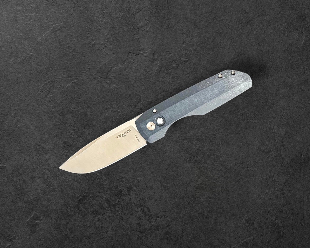 Pro-Tech-Pro-Tech VERO1210-LTD.BLUE.LINEN.MIC Vero Synapse Auto - Black Aluminum and Blue Linen Micarta Handle - Machine Satin Magnacut Blade - White Pearl Button - Satin Hardware - DLC Black Clip-2-Urban Cutlery