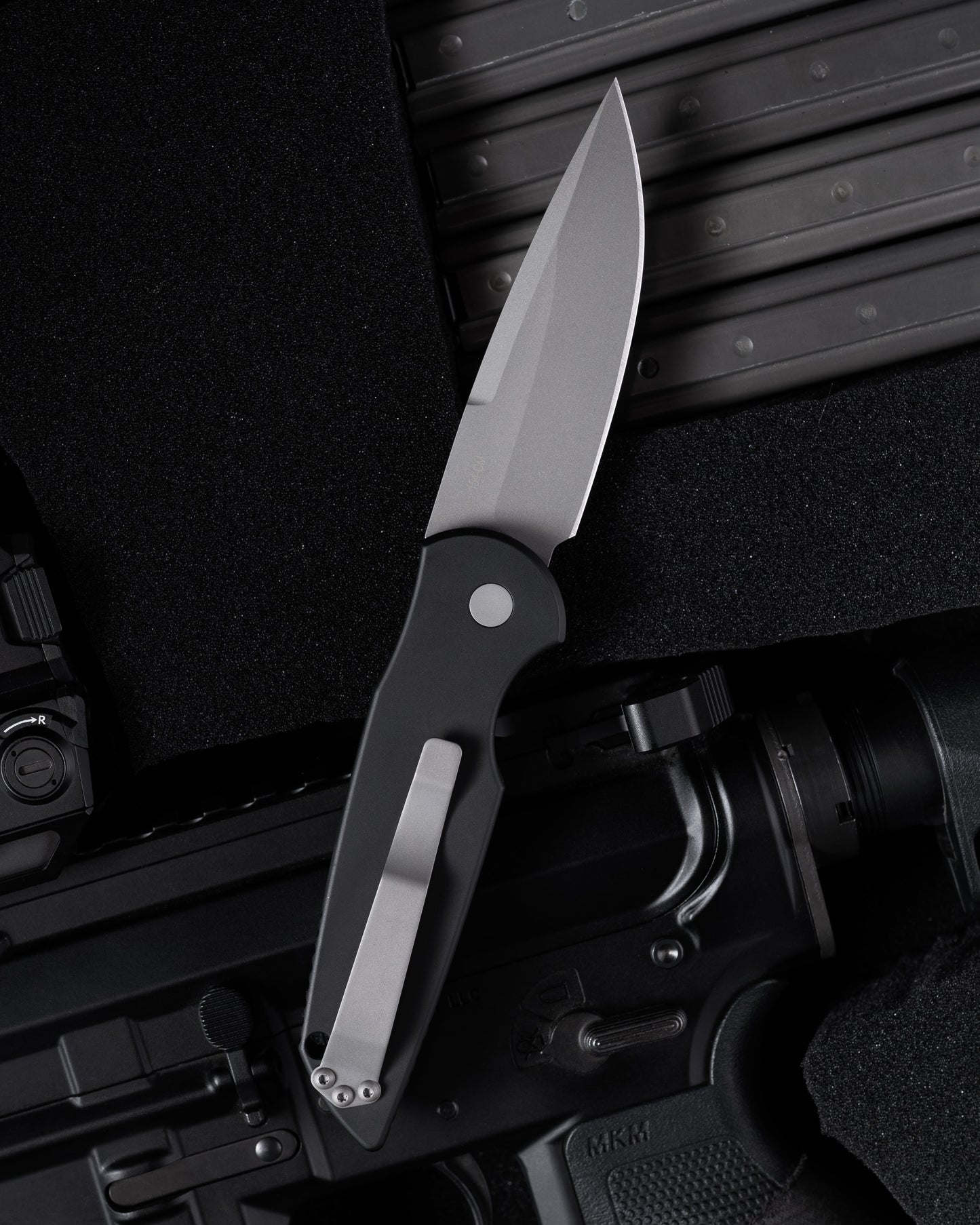 Pro-Tech TR-3 Tactical Response AUTO - Black w/ Groove Texture Handle - Bead Blasted 154cm Blade - Blasted Hardware
