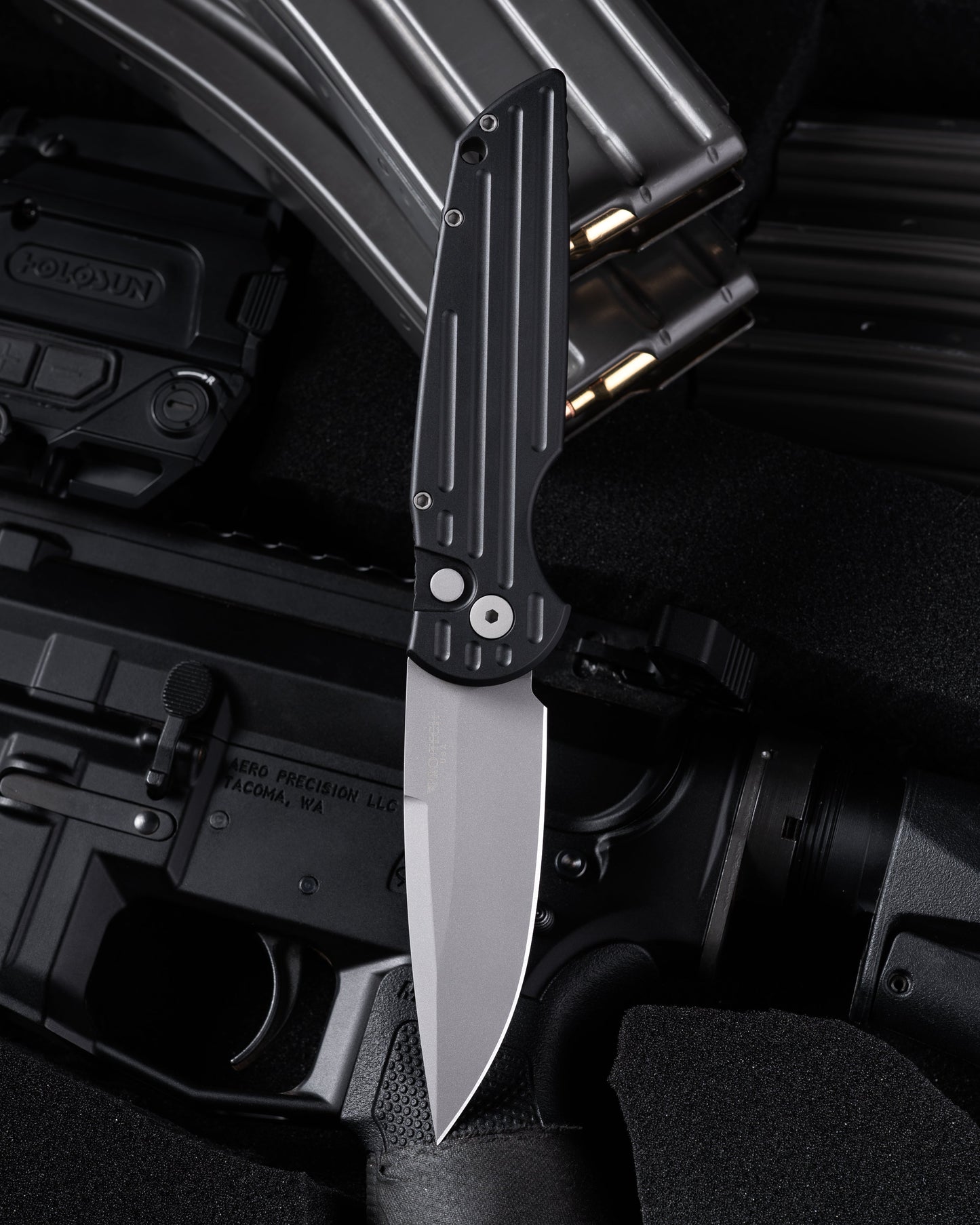 Pro-Tech TR-3 Tactical Response AUTO - Black w/ Groove Texture Handle - Bead Blasted 154cm Blade - Blasted Hardware