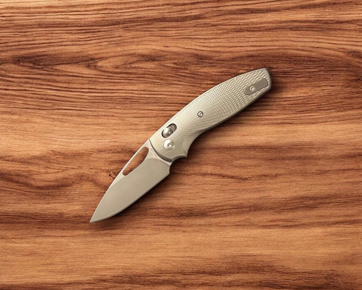 Three Rivers Mfg.-Three Rivers Mfg. (TRM) Bulldog Rev B - TITANIUM 3D Contoured LIZARD SKIN Handles - 20CV Blade-2-Urban Cutlery