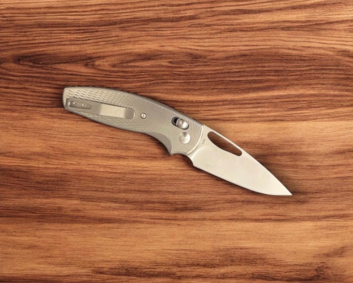 Three Rivers Mfg.-Three Rivers Mfg. (TRM) Bulldog Rev B - TITANIUM 3D Contoured LIZARD SKIN Handles - 20CV Blade-3-Urban Cutlery