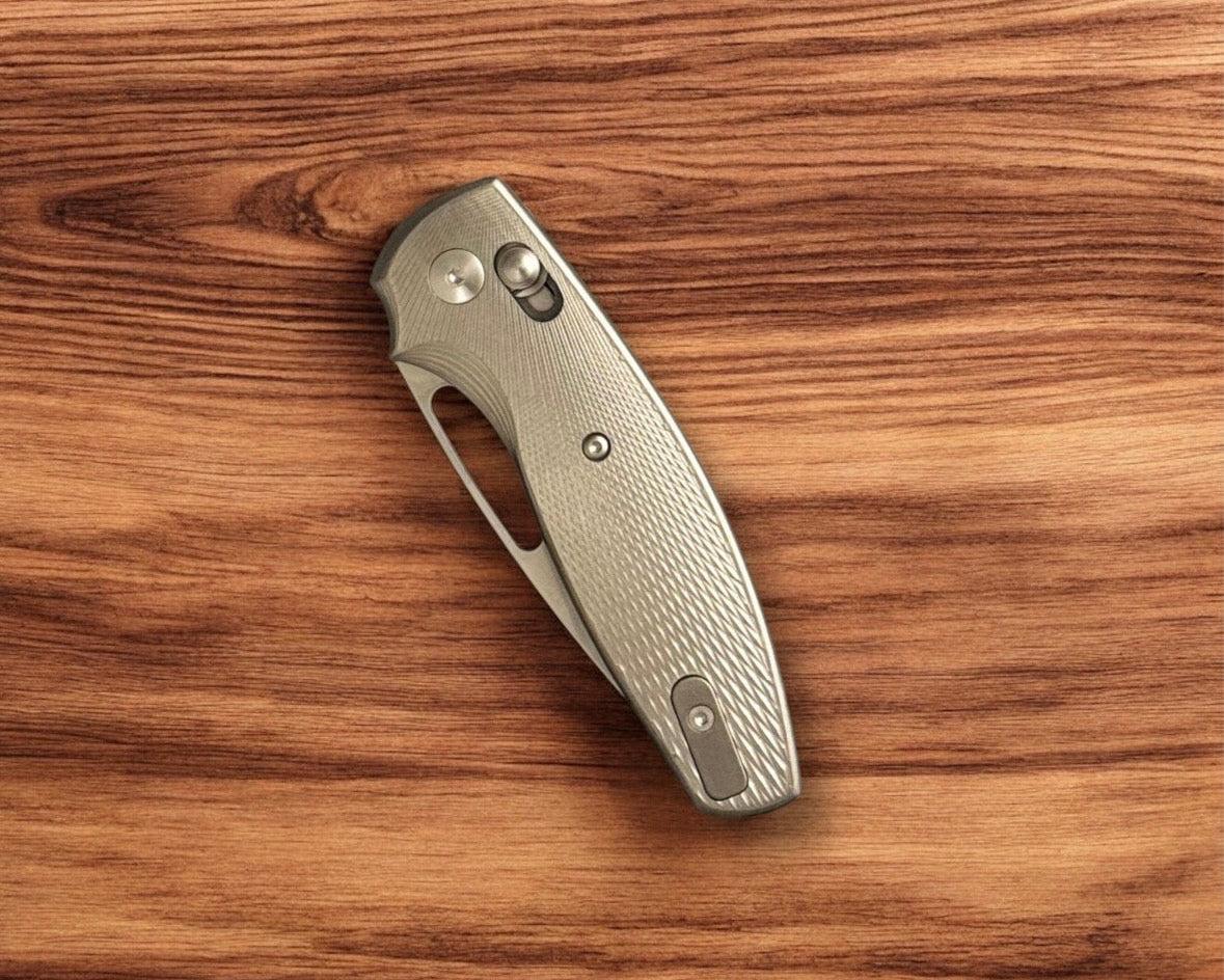 Three Rivers Mfg.-Three Rivers Mfg. (TRM) Bulldog Rev B - TITANIUM 3D Contoured LIZARD SKIN Handles - 20CV Blade-4-Urban Cutlery