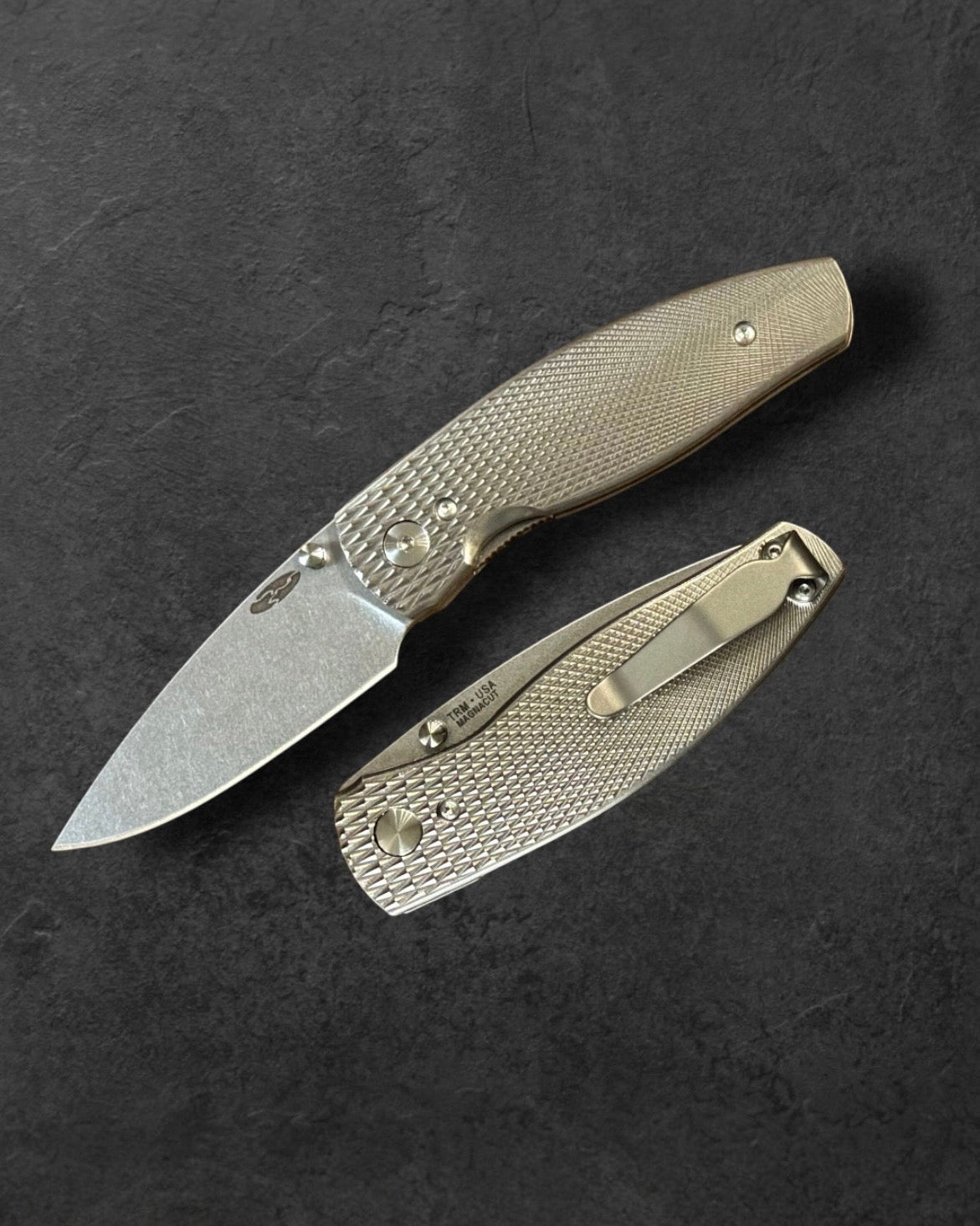 Three Rivers Mfg.-Three Rivers Mfg. (TRM) Neutron 2 - 3D Contoured Titanium Scales LIZARD SKIN - Magnacut Blade-1-Urban Cutlery