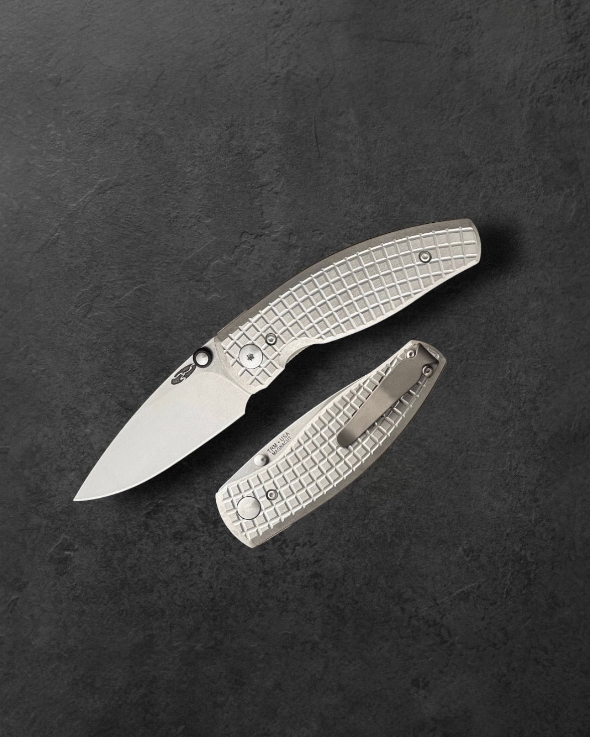 Three Rivers Mfg.-Three Rivers Mfg. (TRM) Neutron 2 - FRAG Titanium Scales - MAGNACUT Blade-1-Urban Cutlery