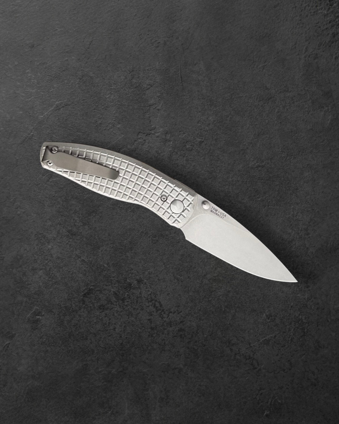 Three Rivers Mfg.-Three Rivers Mfg. (TRM) Neutron 2 - FRAG Titanium Scales - MAGNACUT Blade-3-Urban Cutlery