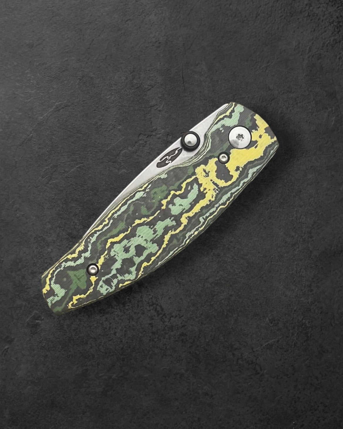 Three Rivers Mfg.-Three Rivers Mfg. (TRM) Neutron 2 - Toxic Storm CARBON FIBER 3D Contoured Handles - MAGNACUT Blade-3-Urban Cutlery