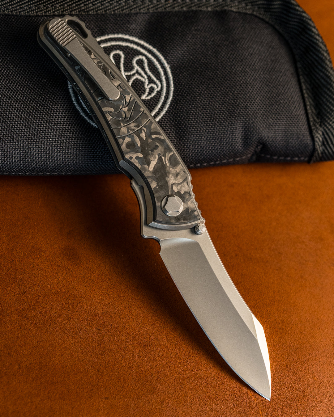 Hawk Knives Talon - Black Ops Marble Carbon Fiber Handle Inlay - Satin M390 Blade