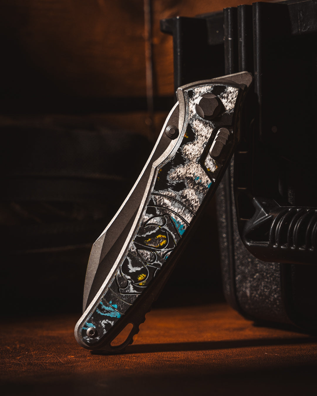 Hawk Knives Talon - Gulf Camo CamoCarbon Handle Inlay - Tumbled M390 Blade