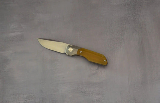 Vero Engineering-Vero Synapse Mini (REC) - Ultem and SW Ti Handle - Hand Satin M390 Blade - Pre-Owned-1-Urban Cutlery