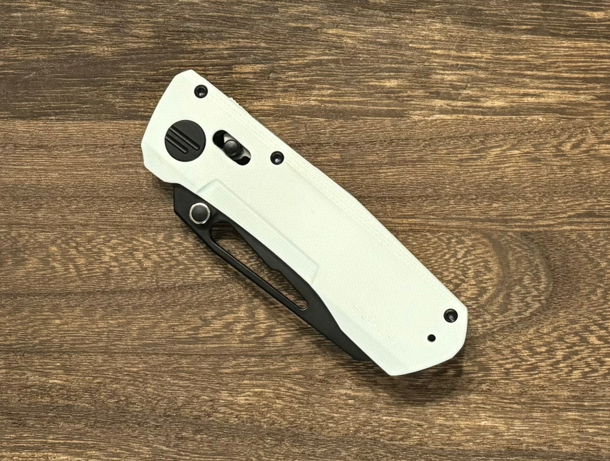Winterblade-Winterblade Severn - White G10, Black PVD 14C28N Blade - Brand New-3-Urban Cutlery